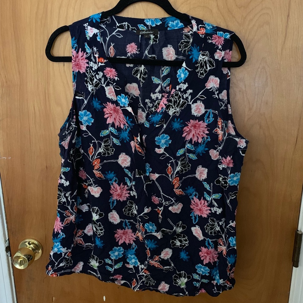 Floral Print Sleeveless Shirt